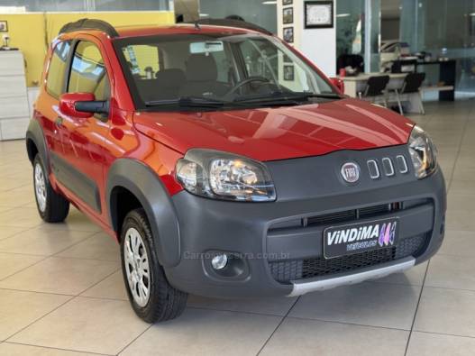 FIAT - UNO - 2011/2012 - Vermelha - Sob Consulta