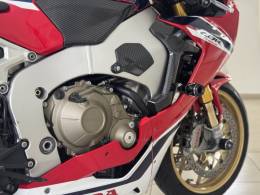 HONDA - CBR 1000RR - 2018/2018 - Vermelha - Sob Consulta