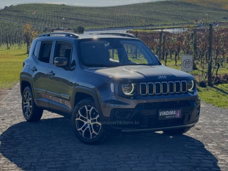 JEEP - RENEGADE - 2023/2024 - Cinza - R$ 119.900,00