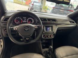 VOLKSWAGEN - SAVEIRO - 2016/2017 - Prata - R$ 75.900,00