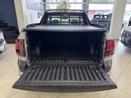 VOLKSWAGEN - SAVEIRO - 2016/2017 - Prata - R$ 75.900,00