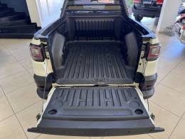 FIAT - STRADA - 2021/2022 - Branca - R$ 74.900,00
