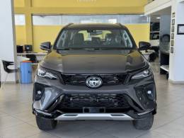 TOYOTA - HILUX SW4 - 2025/2025 - Cinza - Sob Consulta