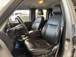 FORD - RANGER - 2010/2011 - Prata - R$ 84.900,00