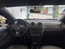 VOLKSWAGEN - SAVEIRO - 2015/2016 - Branca - R$ 74.900,00