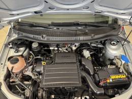 VOLKSWAGEN - SAVEIRO - 2016/2017 - Prata - R$ 75.900,00