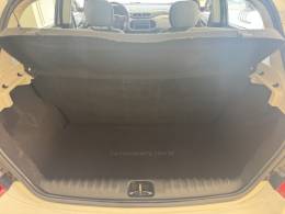 CHEVROLET - ONIX - 2016/2016 - Branca - R$ 47.900,00