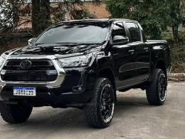 TOYOTA - HILUX - 2023/2024 - Preta - R$ 264.900,00
