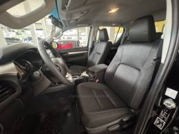 TOYOTA - HILUX - 2025/2026 - Preta - Sob Consulta