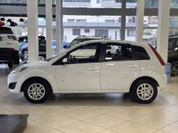 FORD - FIESTA - 2014/2014 - Branca - Sob Consulta