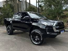 TOYOTA - HILUX - 2023/2024 - Preta - R$ 264.900,00