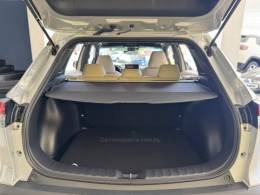 TOYOTA - COROLLA - 2023/2024 - Prata - R$ 181.900,00
