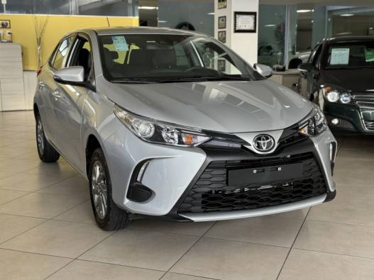 TOYOTA - YARIS - 2024/2024 - Prata - Sob Consulta