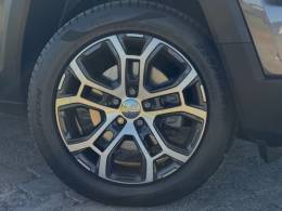 JEEP - RENEGADE - 2023/2024 - Cinza - R$ 119.900,00