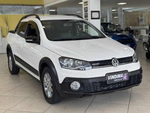 VOLKSWAGEN - SAVEIRO - 2015/2016 - Branca - R$ 74.900,00